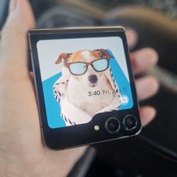 Unlocked Galaxy Z FLIP5 