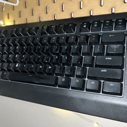 Razer Cynosa V2 Keyboard