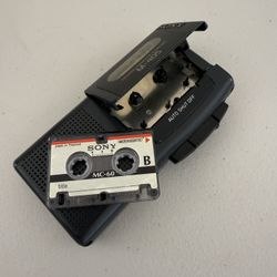 Sony Microcassette-Corder M-405