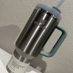 Stanley 40oz 