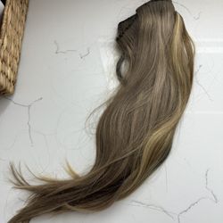 Human hair weft
