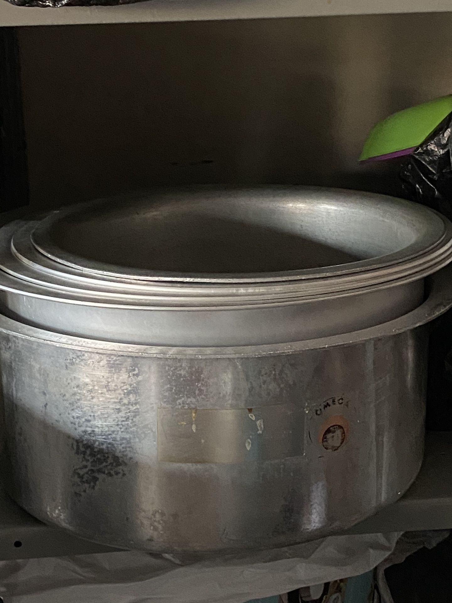 Lot of Metal Pots Home & Garden