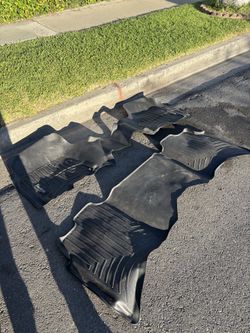 RAM 2015 floor mats