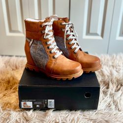 Sorel Wedge Boot (only wore once)