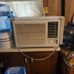 Window AC - 10,000 BTU/H