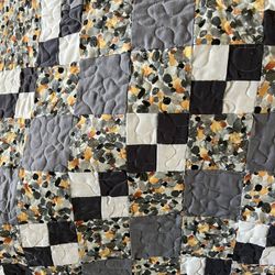 New-Hand Pieced Quilt