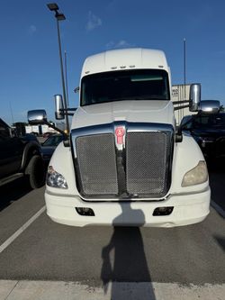 Kenworth T680 year 2020