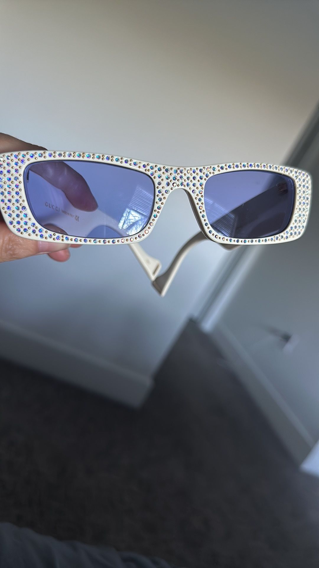 Gucci Rectangular Sunglasses with Crystals Ivory Gucci Eyewear display picture 1