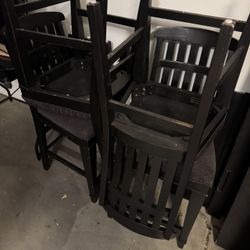 Dining Room Table And Queen Size Bed( Good Condition)