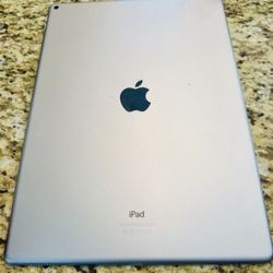 Apple iPad Pro 12.9-inch 1st Gen 128GB BLK