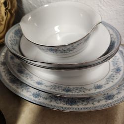 Nortaki 12 Place Setting China Set