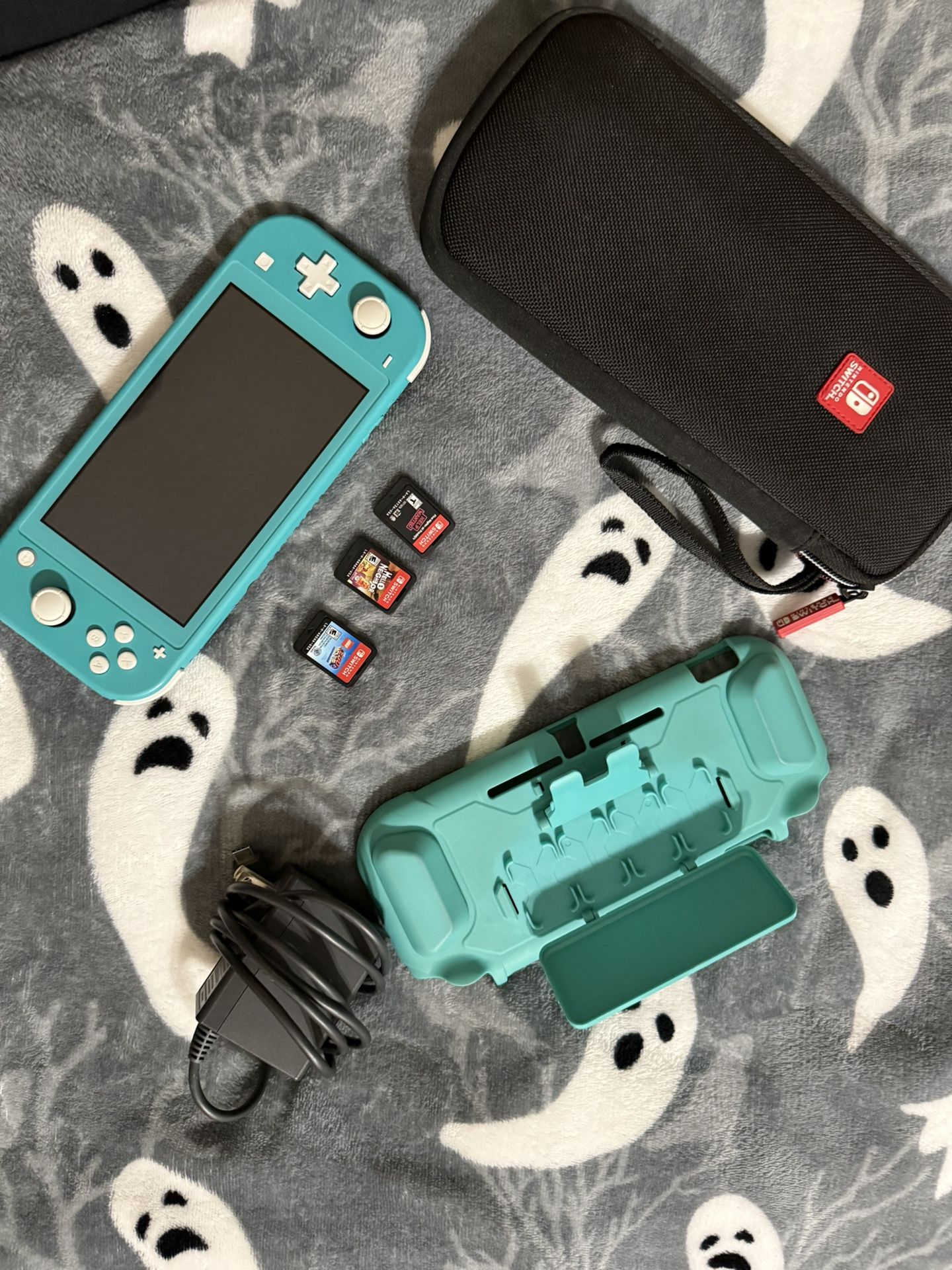 Nintendo Switch Lite Bundle
