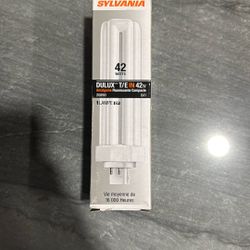 Light Bulbs. 11 Pieces 