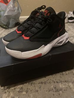 Jordan Max Aura 4