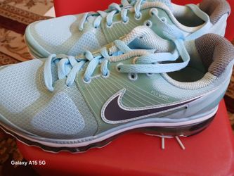Nike women size 9.5