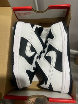 Nike dunk low shoes toddler size 8C