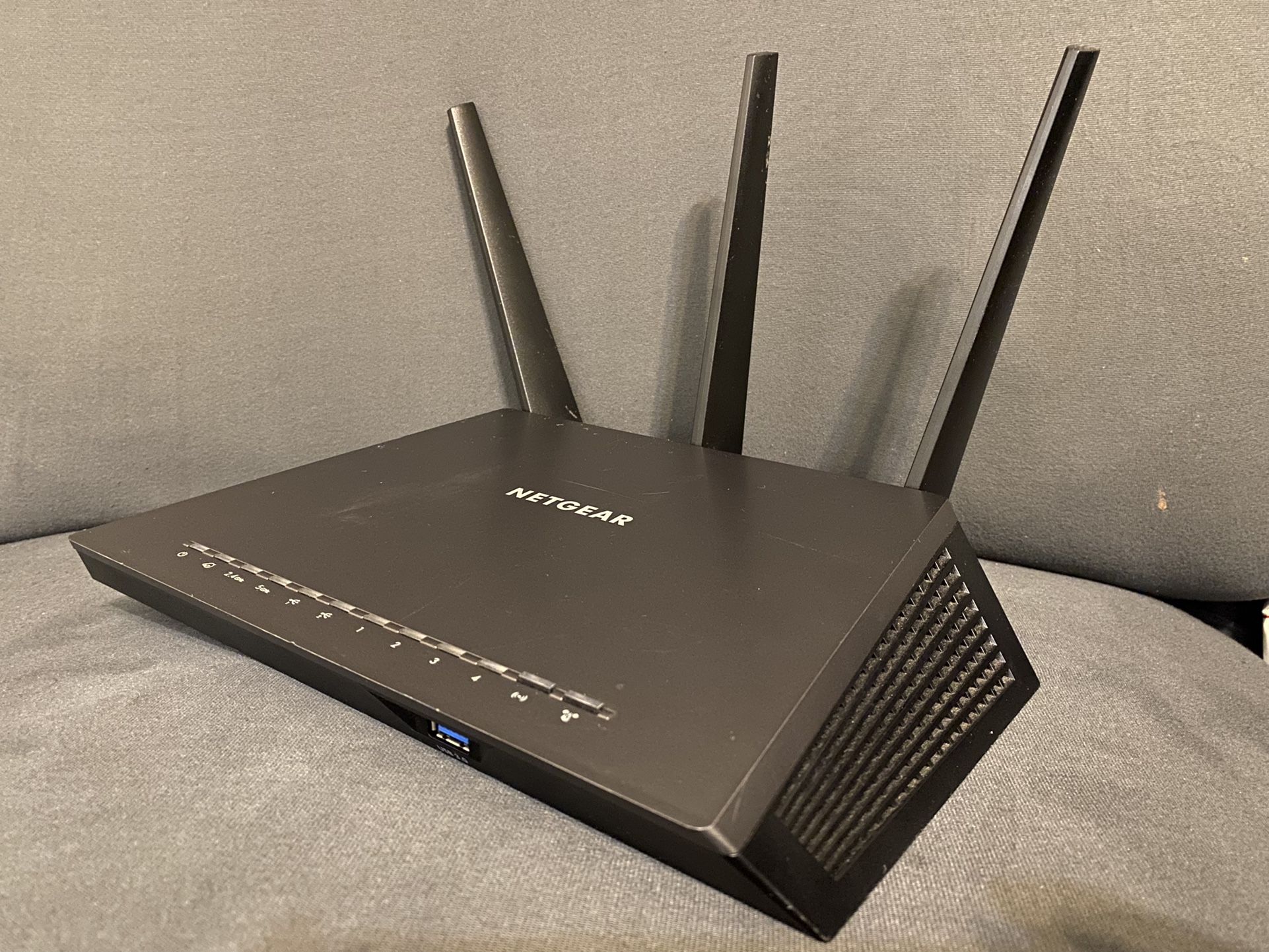 NETGEAR Nighthawk WiFi Router R7000P - AC2300