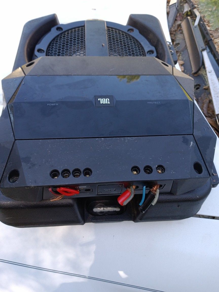 Speaker And Amp