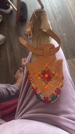 Mexican sandals size 8