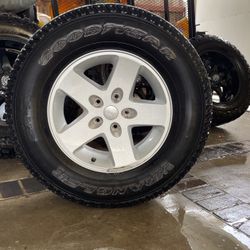 jeep wheel