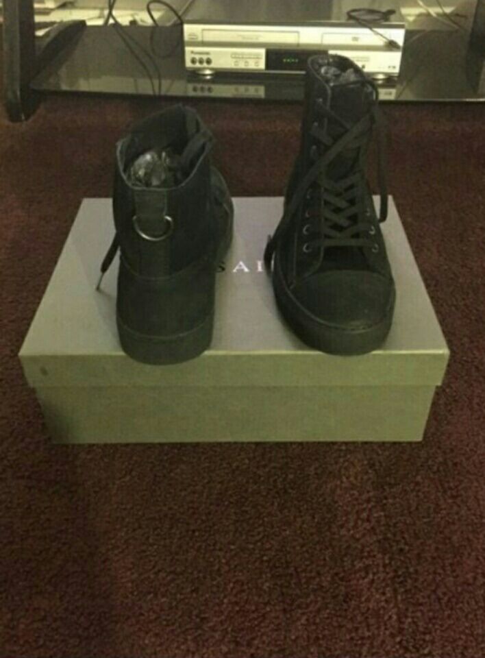 New all saints shoes size 10 brand new in package and price tag worth 215 dollars