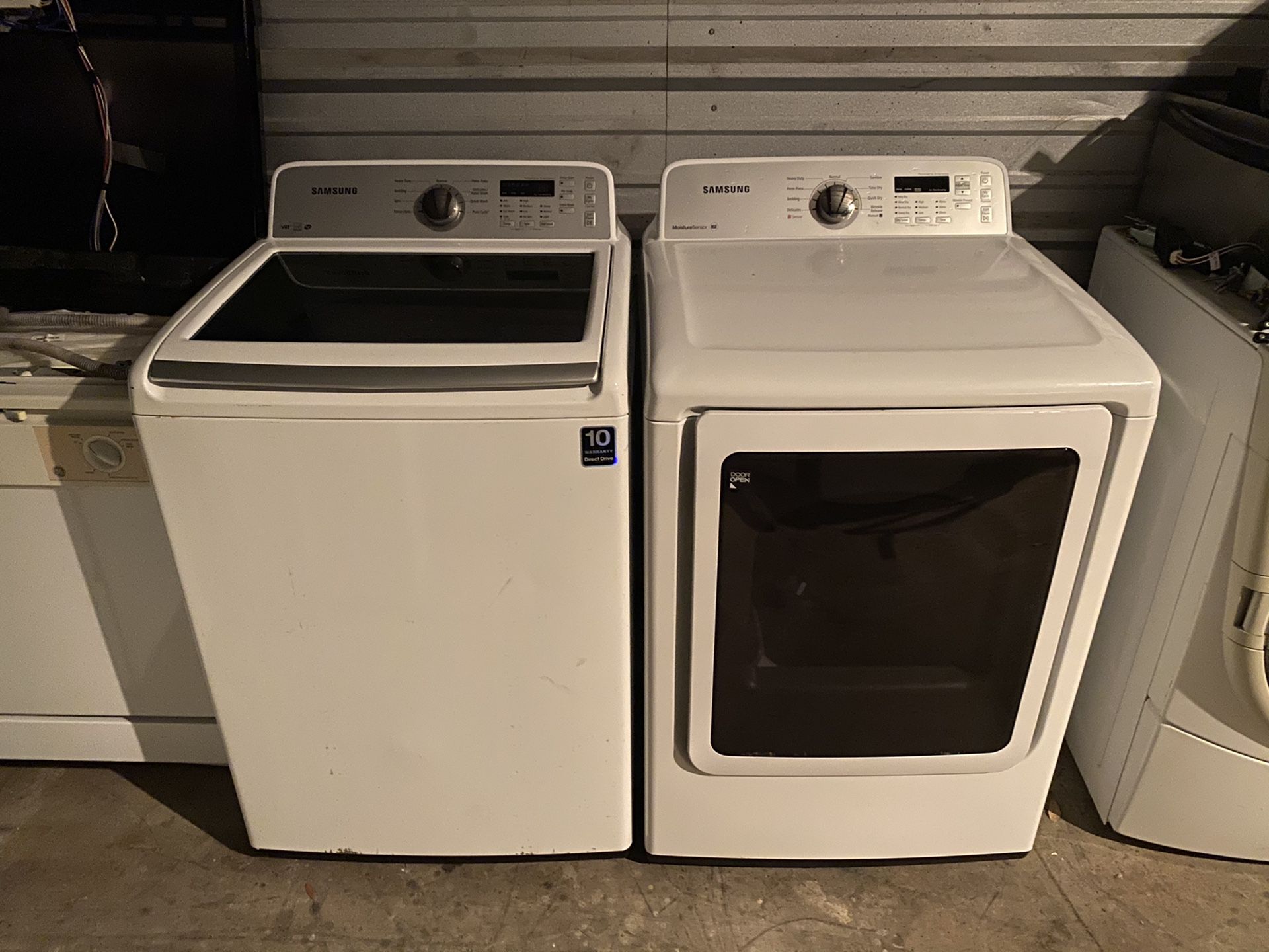 Samsung high-efficiency washer and dryer set( free delivery)