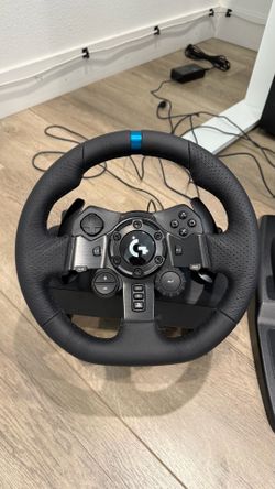 Logitech G923 Racing wheels and pedals