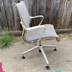 Herman Miller Sitting Guest Chair Has A Couple Of Rips