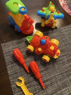 Set of 3 toy plane train car screw drivers