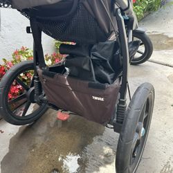 Thule Jogging Stroller 