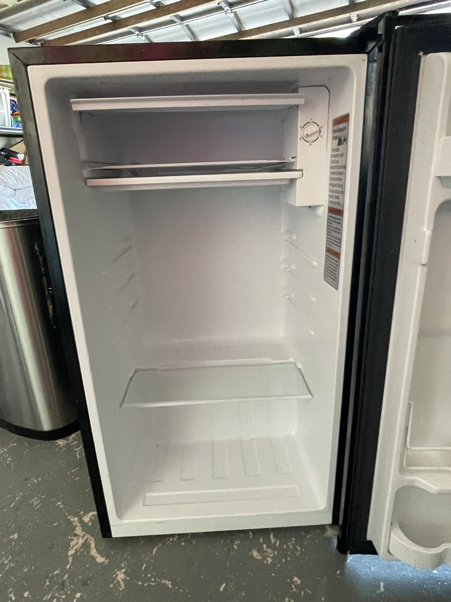 Haeir Mini Refrigerator Freezer for Sale in Lake Worth, FL OfferUp