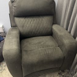 Wide Recliner 