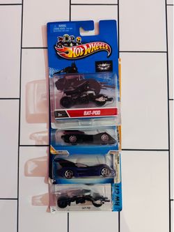 Hot Wheels Batman Batmobile Batpod