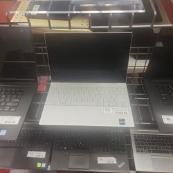 Dell XPS 13 PLUS 9320 i7 12th 500 SSD 13.4 FHD Windows 11 Pro