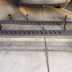 2026 ZR2 1500 Crew Cab Assist Steps