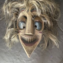 Hand-Carved Wooden Folk Art Mask – Vintage / Wall Decor