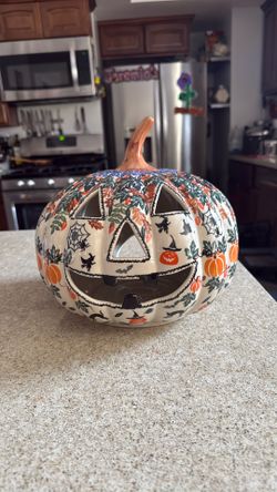 Polish Kalich Jack O Lantern Pumpkin