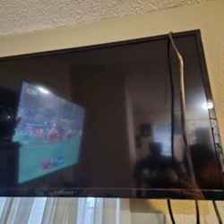 Insignia Fire TV 32" With Remote
