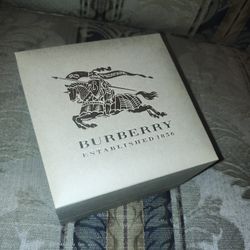NEW STURDY Scratch Free "Burberry" Watch Box Only $10!!!