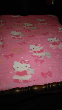 Reversible Hello Kitty comforter and sheet (twin)