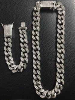 New 18 k white gold Cuban link chain and bracelet