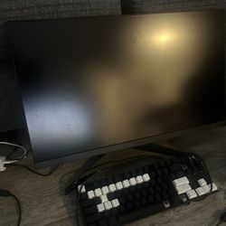 Pc Monitor & Keyboard 