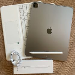 iPad Pro 12.9” (M2 chip / 2022 model) 6th Generation 128GB with  keyboard case and stylus pen 