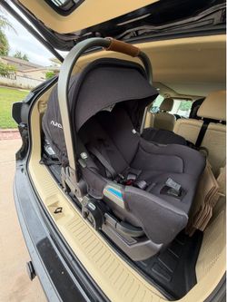 Nuna Pipa Infant car seat