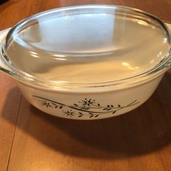 Vintage 1960 Pyrex Honeysuckle 1 1/2 QT Oval Casserole W/ Lid Green