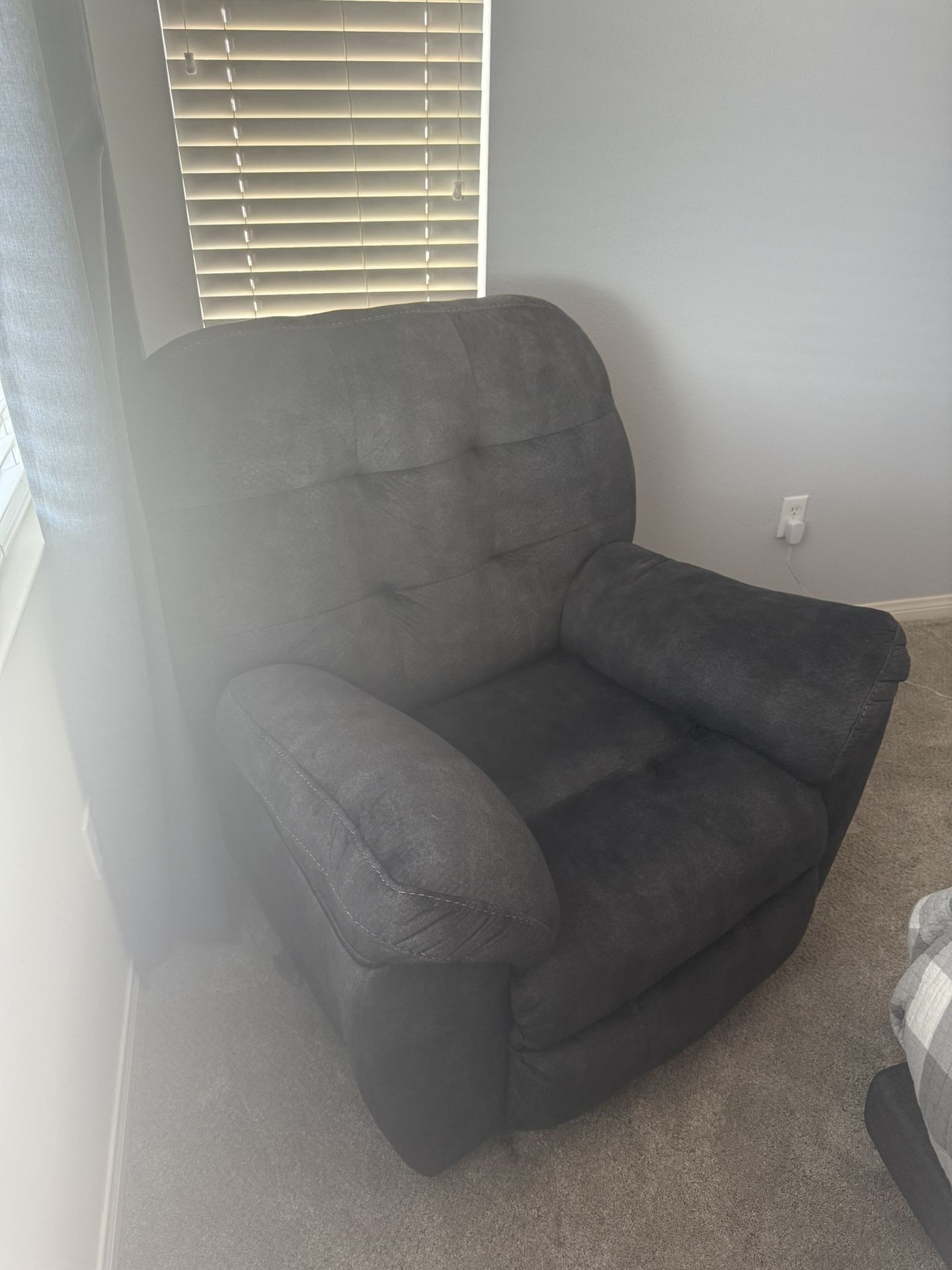 Recliner chair