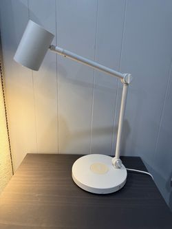 IKEA NYMÅNE Desk Lamp with Wireless Charger – White