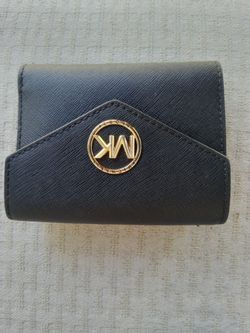Black Michael Kors Tri-fold Wallet
