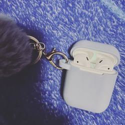 airpods w/ case (pickup or ship)