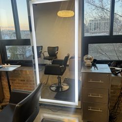 LED mirror 
